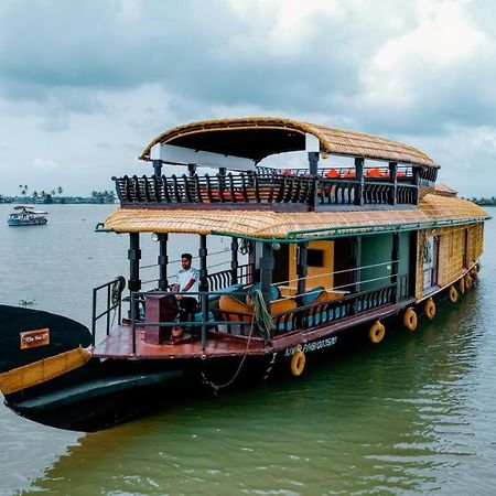 Why Not Houseboat Ξενοδοχείο Alappuzha Εξωτερικό φωτογραφία